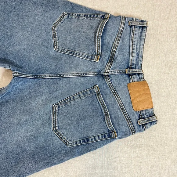 Divided Women's High Rise Light Blue Jeans - Picture 4 of 5